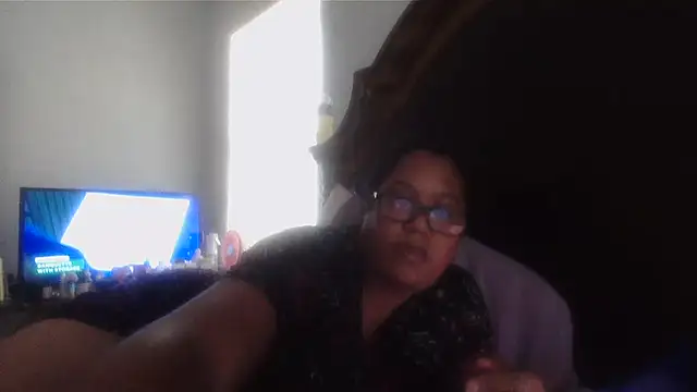 ebonyred online show from July 18, 3:16 pm