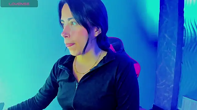 sylvana 19 online show from September 16, 9:05 pm