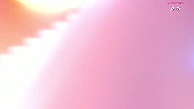 Snapshot of mia_18v chatting on January 18, 1:19 am mia 18v online show from January 18, 1:19 am
