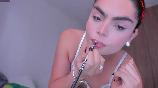 cheryl blossom69 online show from December 18, 9:54 pm