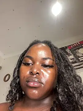 Honeycoco0211 online show from March 2, 6:05 am