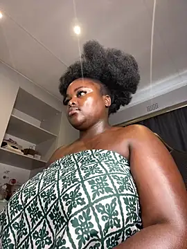 Honeycoco0211 online show from March 8, 9:35 am