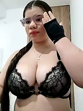 Danzel1105 online show from January 18, 8:52 am