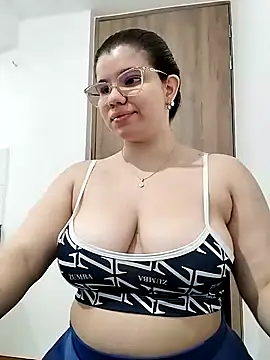 Danzel1105 online show from February 5, 3:42 pm