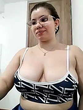 Danzel1105 online show from February 5, 6:48 pm