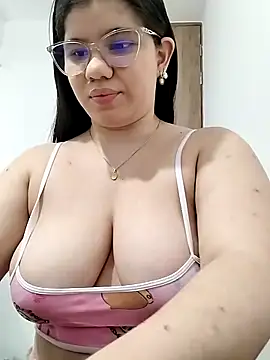 Danzel1105 online show from February 28, 8:39 pm