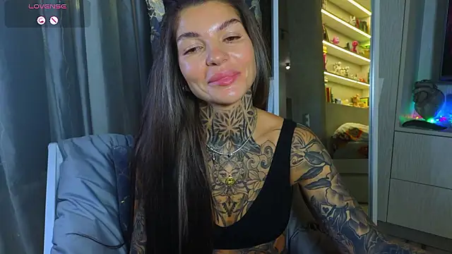 tattooedBabyy online show from January 17, 9:25 am