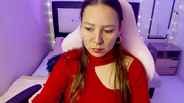 camila delarosa online show from June 20, 12:19 pm
