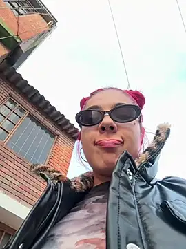 Dalila Thoms online show from January 21, 11:56 am