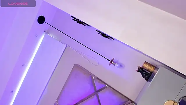 Dalila Thoms online show from February 28, 4:53 pm