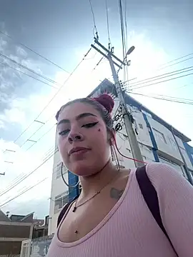 Dalila Thoms online show from March 9, 1:48 pm