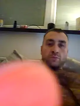 Snapshot of TIGERRR86 chatting on January 6, 9:00 pm TIGERRR86 online show from January 6, 9:00 pm