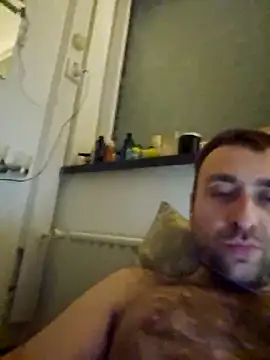 Snapshot of TIGERRR86 chatting on February 13, 11:58 pm TIGERRR86 online show from February 13, 11:58 pm