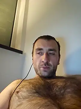 Snapshot of TIGERRR86 chatting on October 4, 9:02 pm TIGERRR86 online show from October 4, 9:02 pm