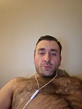 Snapshot of TIGERRR86 chatting on February 1, 8:18 pm TIGERRR86 online show from February 1, 8:18 pm