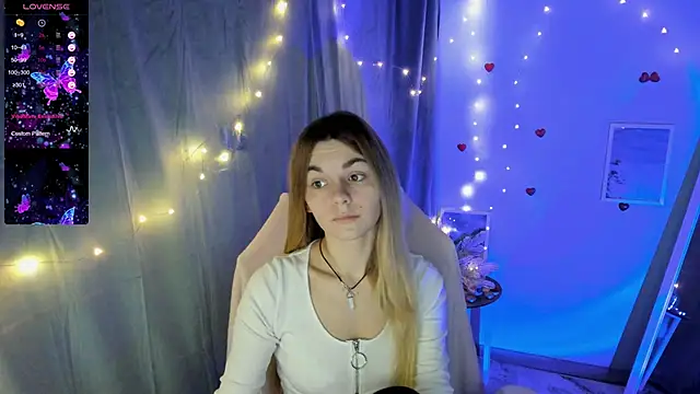 Snapshot of Sweet_me_ chatting on January 13, 6:16 am Sweet me online show from January 13, 6:16 am