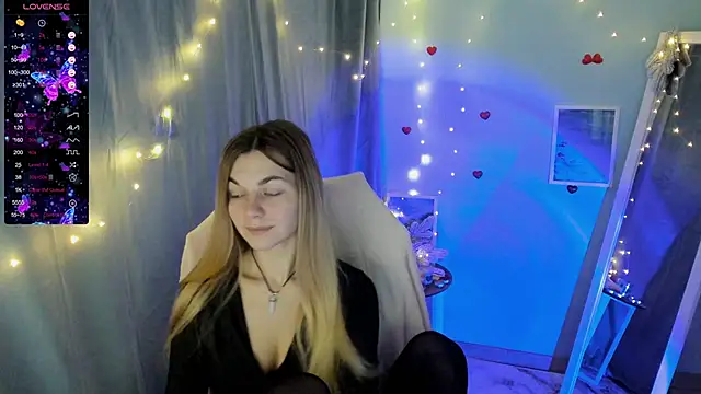 Snapshot of Sweet_me_ chatting on January 17, 10:22 am Sweet me online show from January 17, 10:22 am