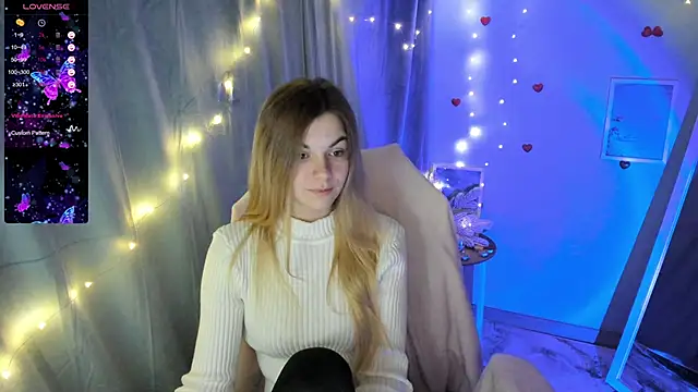 Snapshot of Sweet_me_ chatting on January 22, 6:42 am Sweet me online show from January 22, 6:42 am