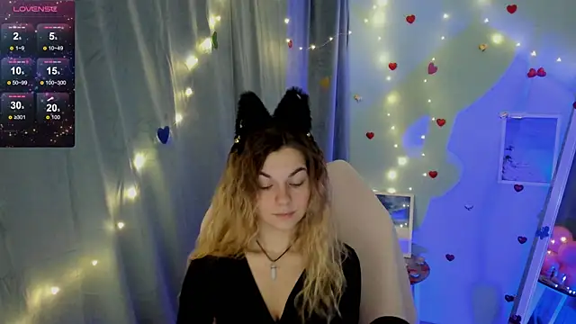 Snapshot of Sweet_me_ chatting on February 16, 7:15 am Sweet me online show from February 16, 7:15 am