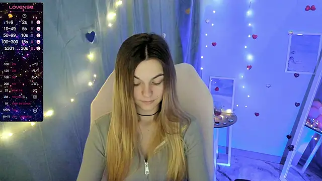 Snapshot of Sweet_me_ chatting on March 14, 10:29 am Sweet me online show from March 14, 10:29 am
