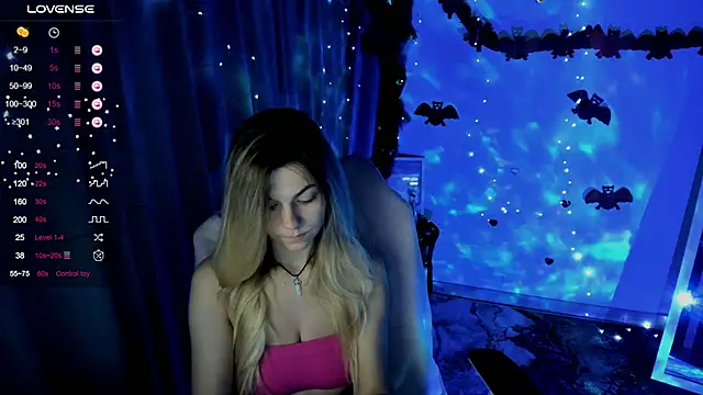 Snapshot of Sweet_me_ chatting on October 24, 5:59 am Sweet me online show from October 24, 5:59 am