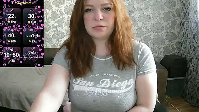 Snapshot of Sabrina_Poison chatting on February 19, 10:56 am Sabrina Poison online show from February 19, 10:56 am