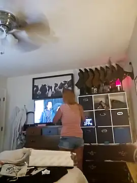 Snapshot of Dixiefaye_Pika chatting on March 15, 4:46 am Dixiefaye Pika online show from March 15, 4:46 am