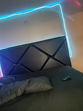 ScarlettAndClark online show from January 3, 11:44 pm