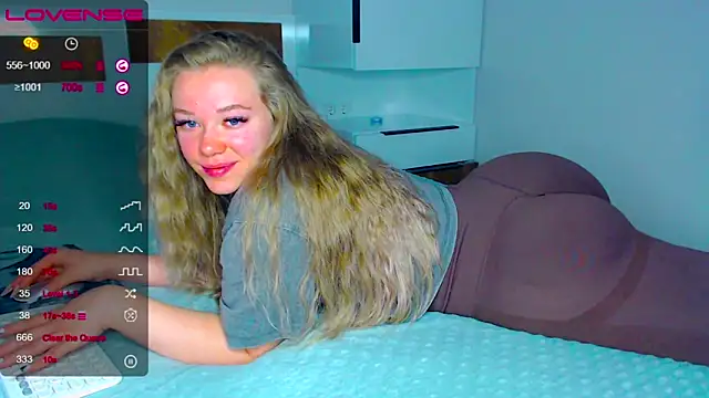 kitti kaattt online show from September 20, 5:08 am