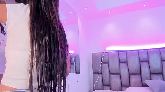 martina mancini online show from October 8, 11:30 am