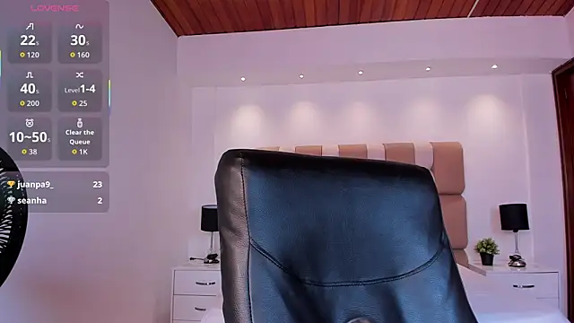 Snapshot of martina_mancini chatting on June 3, 2:44 pm martina mancini online show from June 3, 2:44 pm