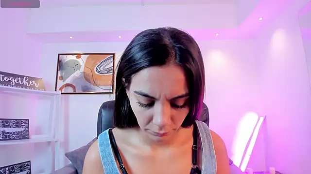 Snapshot of martina_mancini chatting on June 12, 12:37 pm martina mancini online show from June 12, 12:37 pm