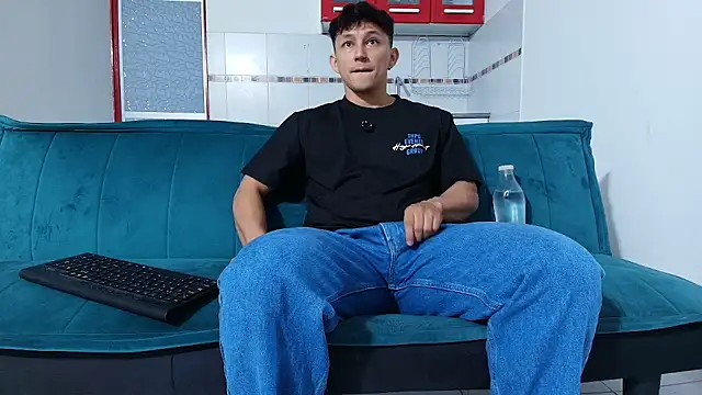 Snapshot of jacques_cardiet chatting on July 11, 2:31 pm jacques cardiet online show from July 11, 2:31 pm