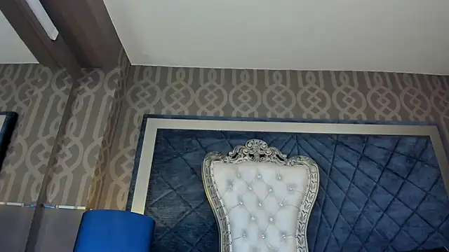 Snapshot of Janna_Rousse_ chatting on February 4, 12:00 pm Janna Rousse online show from February 4, 12:00 pm