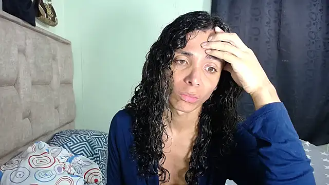 Nadia Monroe online show from February 4, 8:17 pm