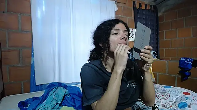 Nadia Monroe online show from September 19, 1:23 pm