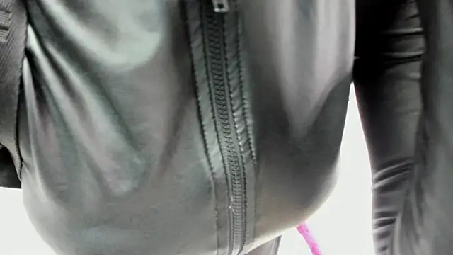 Miakhalifa 7 online show from December 17, 3:34 am