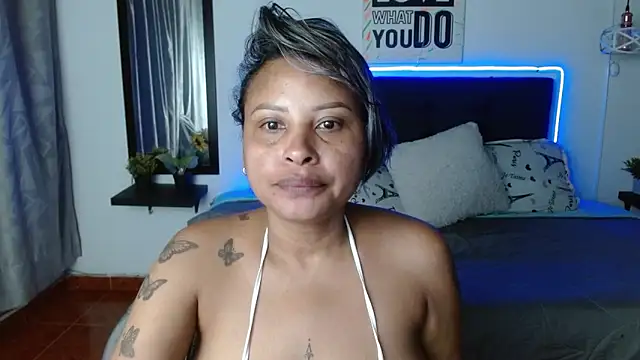 Dominik girl online show from April 28, 4:50 am