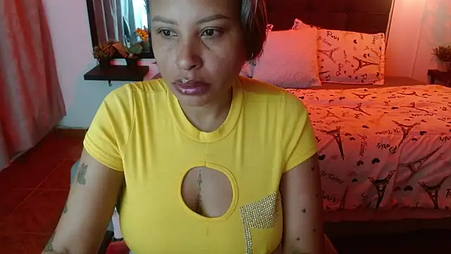 Snapshot of Dominik_girl chatting on June 10, 7:35 pm Dominik girl online show from June 10, 7:35 pm