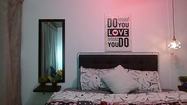 Snapshot of Dominik_girl chatting on June 14, 7:16 pm Dominik girl online show from June 14, 7:16 pm