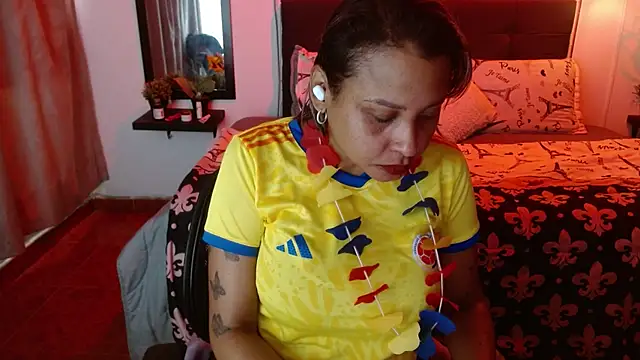 Snapshot of Dominik_girl chatting on July 7, 7:29 pm Dominik girl online show from July 7, 7:29 pm