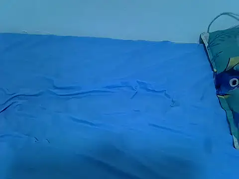 Snapshot of drowllie chatting on October 20, 10:10 pm drowllie online show from October 20, 10:10 pm