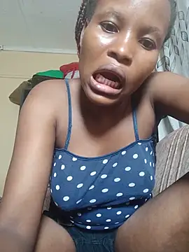 Snapshot of petite_babe chatting on May 11, 7:11 pm petite babe online show from May 11, 7:11 pm