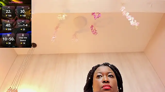 Snapshot of ShairaCoxx chatting on December 2, 3:58 pm ShairaCoxx online show from December 2, 3:58 pm
