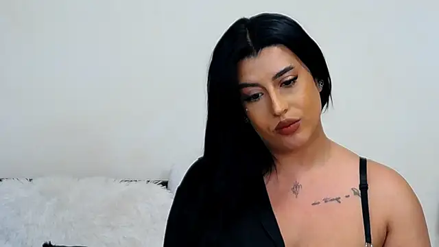 GiseleReine online show from February 3, 2:02 pm