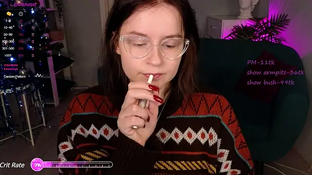 reb luvng online show from December 17, 3:06 pm