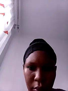 Snapshot of Braxtonjerry chatting on April 3, 2:15 pm Braxtonjerry online show from April 3, 2:15 pm