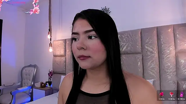 Snapshot of Oriana_Guzman chatting on June 27, 12:59 am Oriana Guzman online show from June 27, 12:59 am
