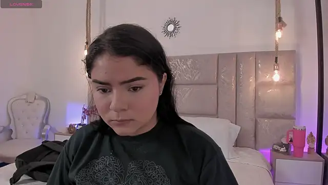Snapshot of Oriana_Guzman chatting on July 11, 10:11 pm Oriana Guzman online show from July 11, 10:11 pm