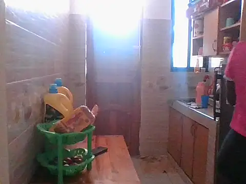 Snapshot of hotgal1112 chatting on October 13, 10:26 am hotgal1112 online show from October 13, 10:26 am